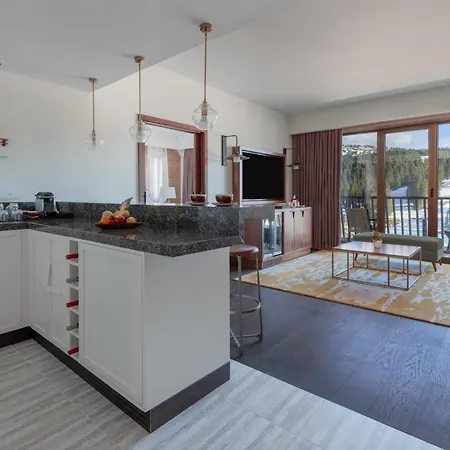 Viceroy Serbia 5*